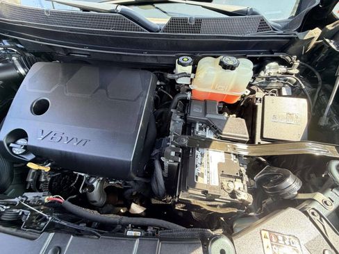 Used 2019 Chevrolet Traverse Premier w/ Driver Confidence II Package image 15