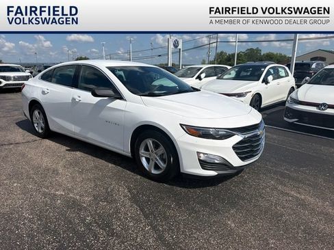 Used 2022 Chevrolet Malibu LS FWD image 1