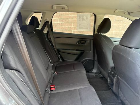 Used 2024 Nissan Rogue S AWD/4WD image 21