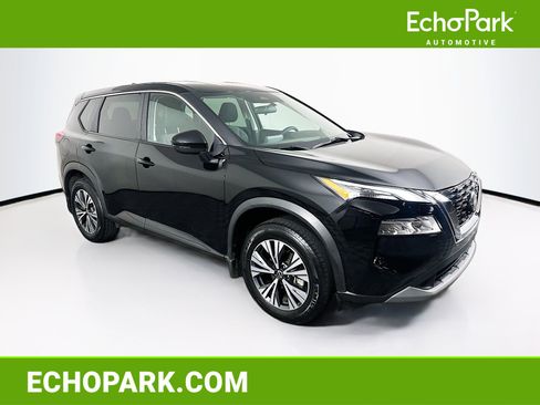 Used 2022 Nissan Rogue SV image 1