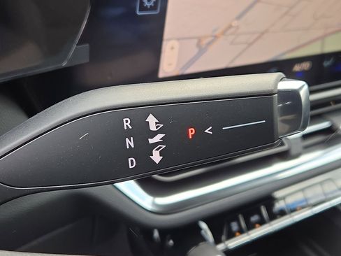 New 2026 Chevrolet Equinox EV LT image 15