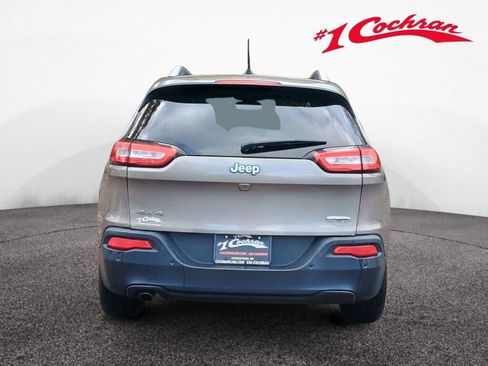 Used 2017 Jeep Cherokee Latitude w/ Safety/Convenience Group image 6