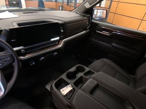 Used 2024 GMC Sierra 1500 Elevation image 19