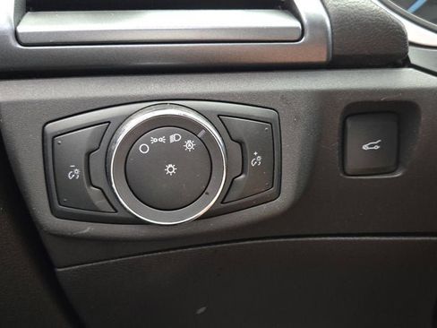 Used 2013 Ford Fusion SE image 18