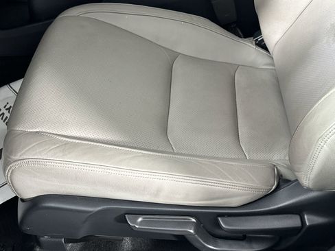 Used 2019 Honda HR-V EX-L image 12