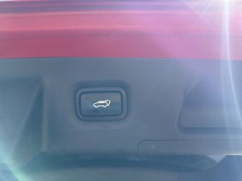 Used 2020 Hyundai Santa Fe SEL image 19