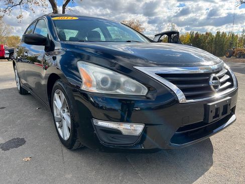 Used 2014 Nissan Altima 2.5 SV image 4