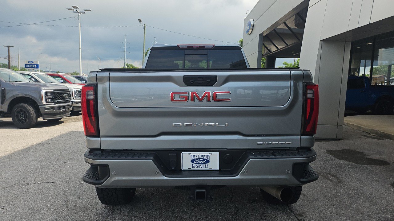 Used 2024 GMC Sierra 2500 Denali w/ Denali Reserve Package AWD/4WD image 4