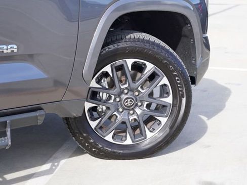 Used 2025 Toyota Tundra Limited image 8