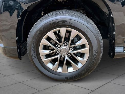 Used 2019 Lexus GX 460 Luxury image 12