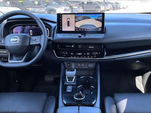 Certified 2025 Nissan Rogue SL AWD/4WD image 30