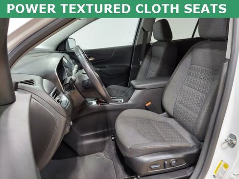 Certified 2022 Chevrolet Equinox LT image 3