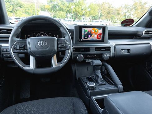 New 2026 Toyota 4Runner SR5 AWD/4WD image 14
