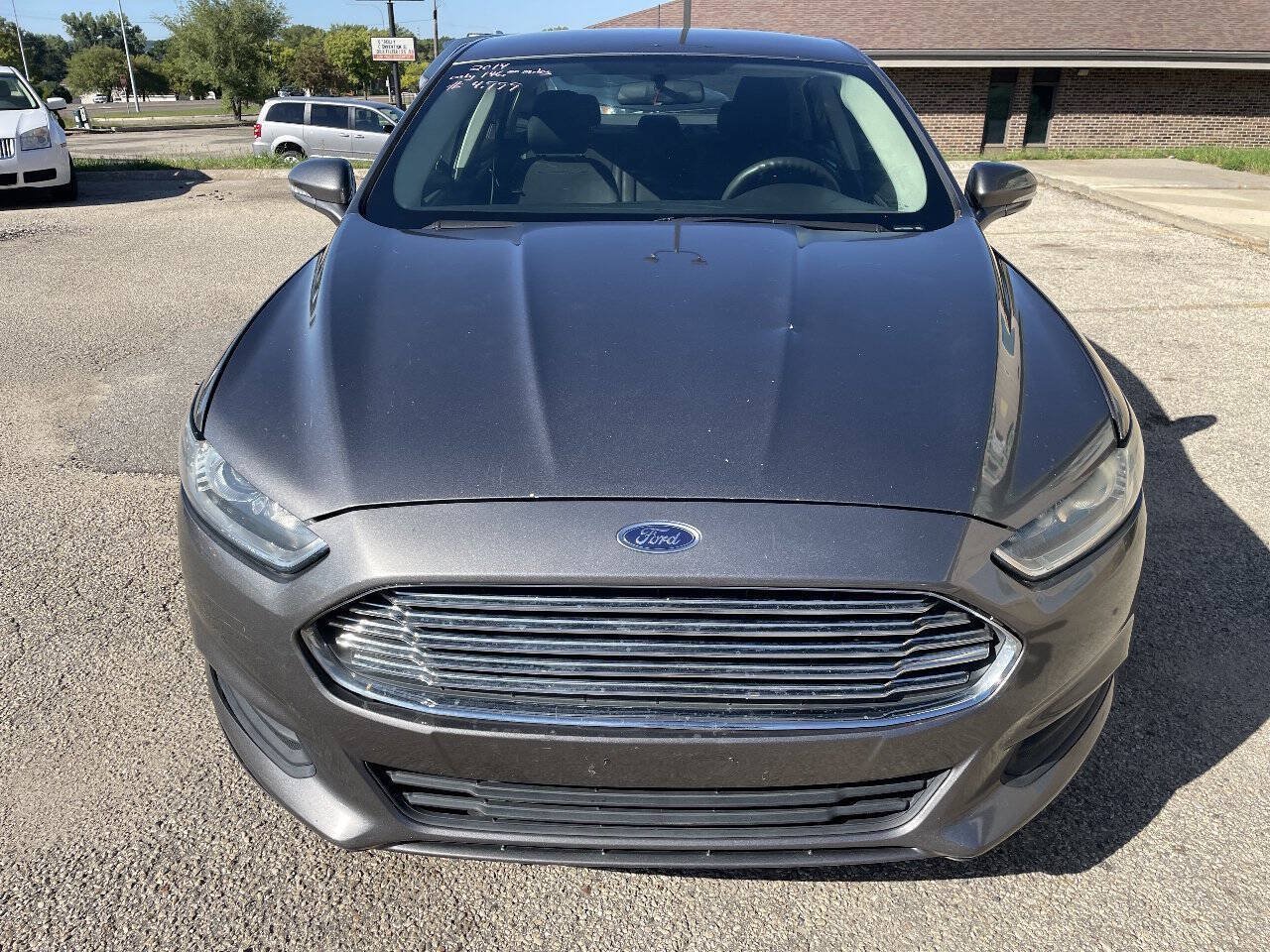 Used 2014 Ford Fusion SE FWD image 3