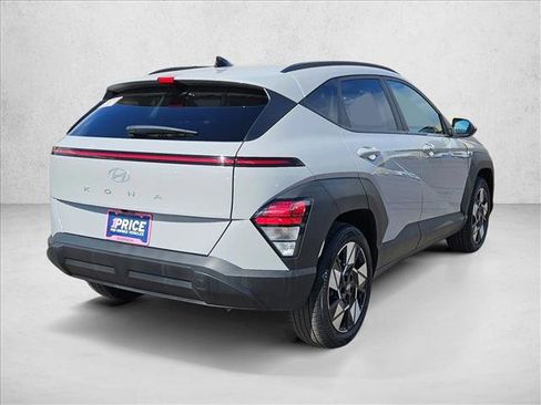 Certified 2025 Hyundai Kona SEL image 5