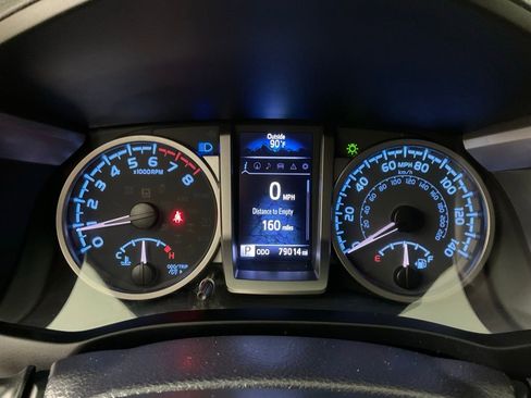 Used 2022 Toyota Tacoma SR5 image 25