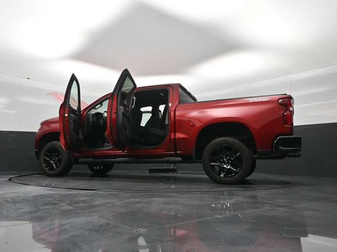 Used 2021 Chevrolet Silverado 1500 Custom Trail Boss image 24