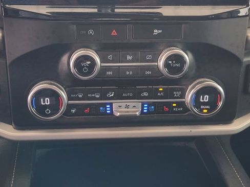 Used 2023 Ford Expedition XLT RWD image 17