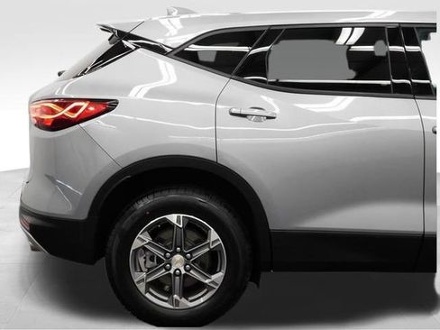 Used 2024 Chevrolet Blazer LT image 19