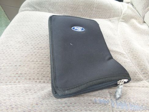 Used 2000 Ford E-150 and Econoline 150 RWD image 38