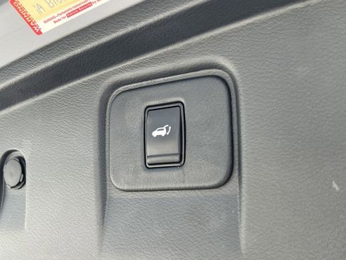 Certified 2023 Nissan Murano SL w/ Cargo Package image 26