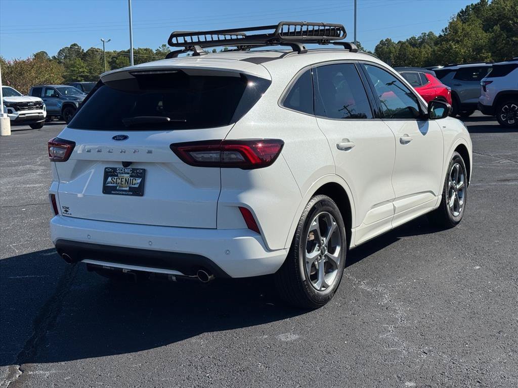 Used 2024 Ford Escape ST-Line w/ Tech Pack #1 FWD image 3