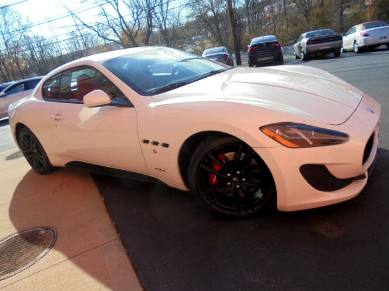 Used 2017 Maserati GranTurismo Sport RWD image 3