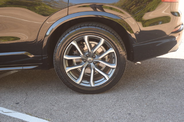 Used 2017 Volvo XC90 T6 Momentum w/ Vision Package AWD/4WD image 32