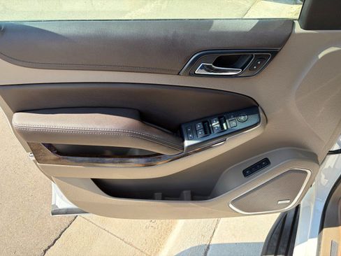 Used 2015 Chevrolet Tahoe LT AWD/4WD image 9