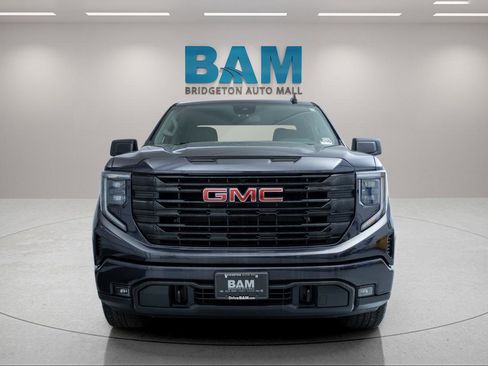 Used 2023 GMC Sierra 1500 Elevation AWD/4WD image 2