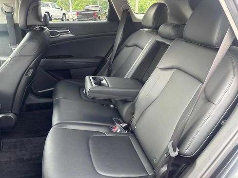 Used 2023 Kia Sportage EX AWD/4WD image 22