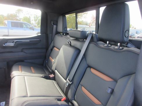 New 2026 GMC Sierra 1500 AT4 w/ AT4 Premium Package image 15