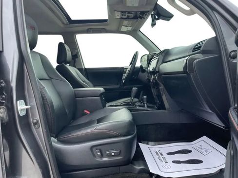 Used 2021 Toyota 4Runner Venture w/ Moonroof Package AWD/4WD image 16