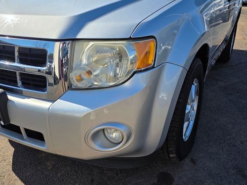 Used 2010 Ford Escape XLT image 39