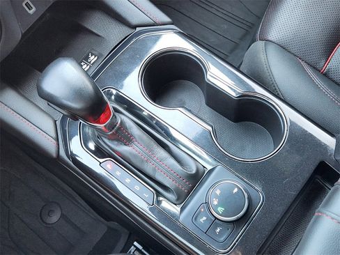 Used 2021 Chevrolet Blazer RS w/ Enhanced Convenience Package image 16