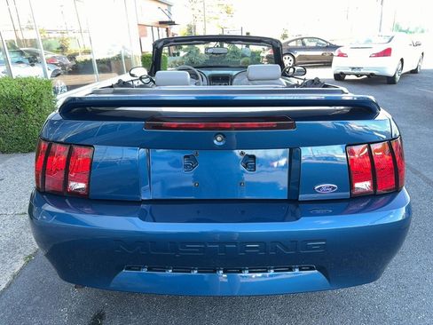 Used 2000 Ford Mustang Convertible RWD image 20