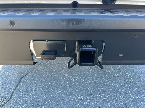 Used 2025 Ford Maverick XLT w/ Equipment Group 302A image 26