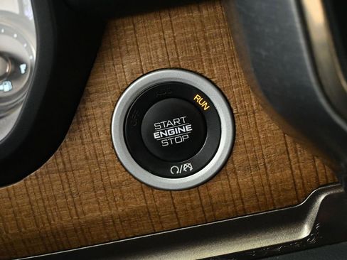 Used 2019 RAM 1500 Limited image 37