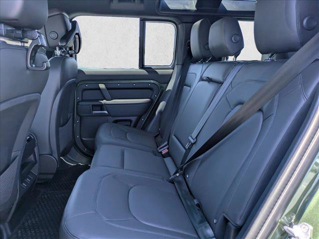 New 2026 Land Rover Defender 110 X-Dynamic SE AWD/4WD image 16