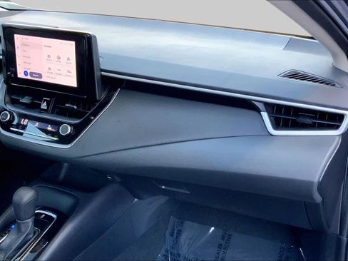Used 2025 Toyota Corolla LE FWD image 16