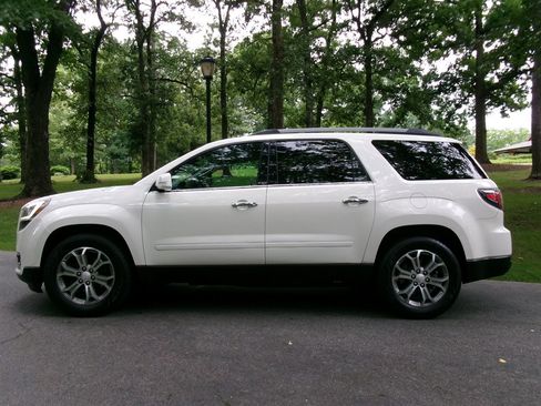Used 2014 GMC Acadia SLT FWD image 8