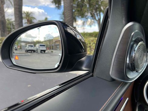 Used 2024 Mercedes-Benz C 300 Sedan image 9