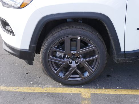 New 2026 Jeep Compass Limited image 4