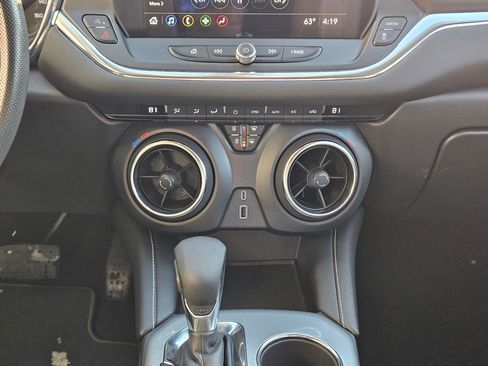 Used 2023 Chevrolet Blazer LT image 13