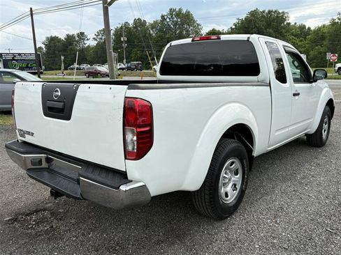 Used 2015 Nissan Frontier S RWD image 4