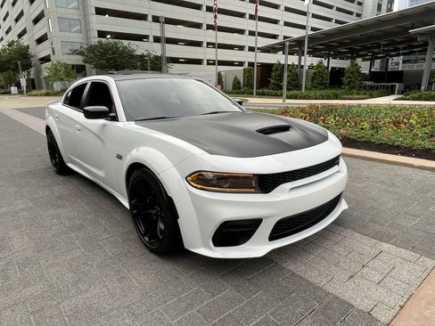 Used 2023 Dodge Charger Scat Pack RWD image 27