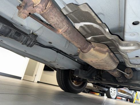 Used 2006 MAZDA Tribute I image 18