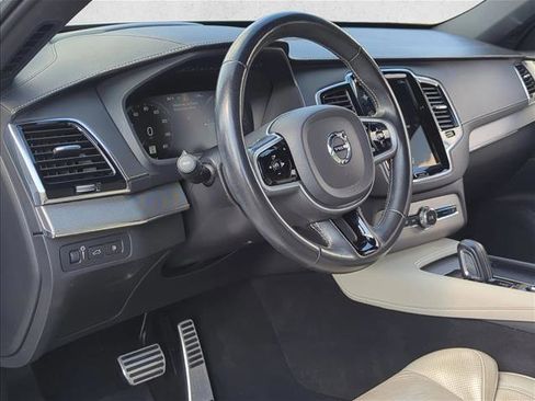 Used 2021 Volvo XC90 T8 R-Design w/ Advanced Package image 9
