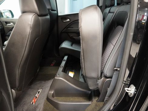 Used 2017 Chevrolet Colorado Z71 image 23