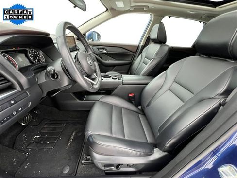 Used 2023 Nissan Rogue SV w/ SV Premium B Package image 9